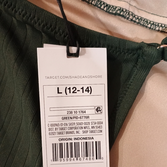 Shade & Shore Olive Women's Swimsuit NWT - Picture 3 of 3
